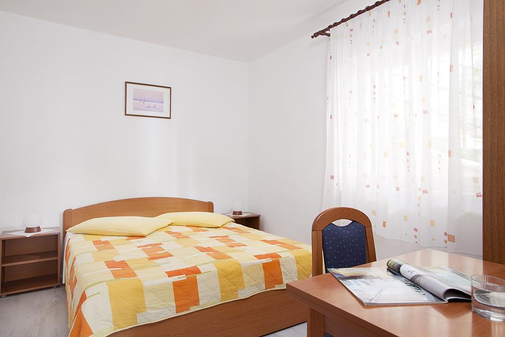 Apartments Iris Rabac Exterior photo