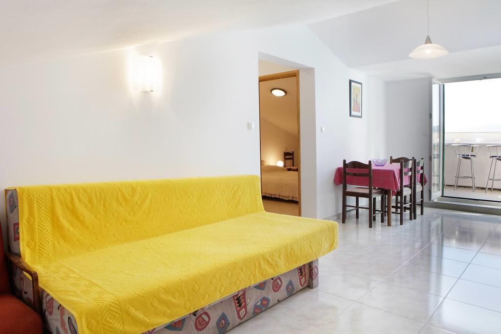 Apartments Iris Rabac Exterior photo